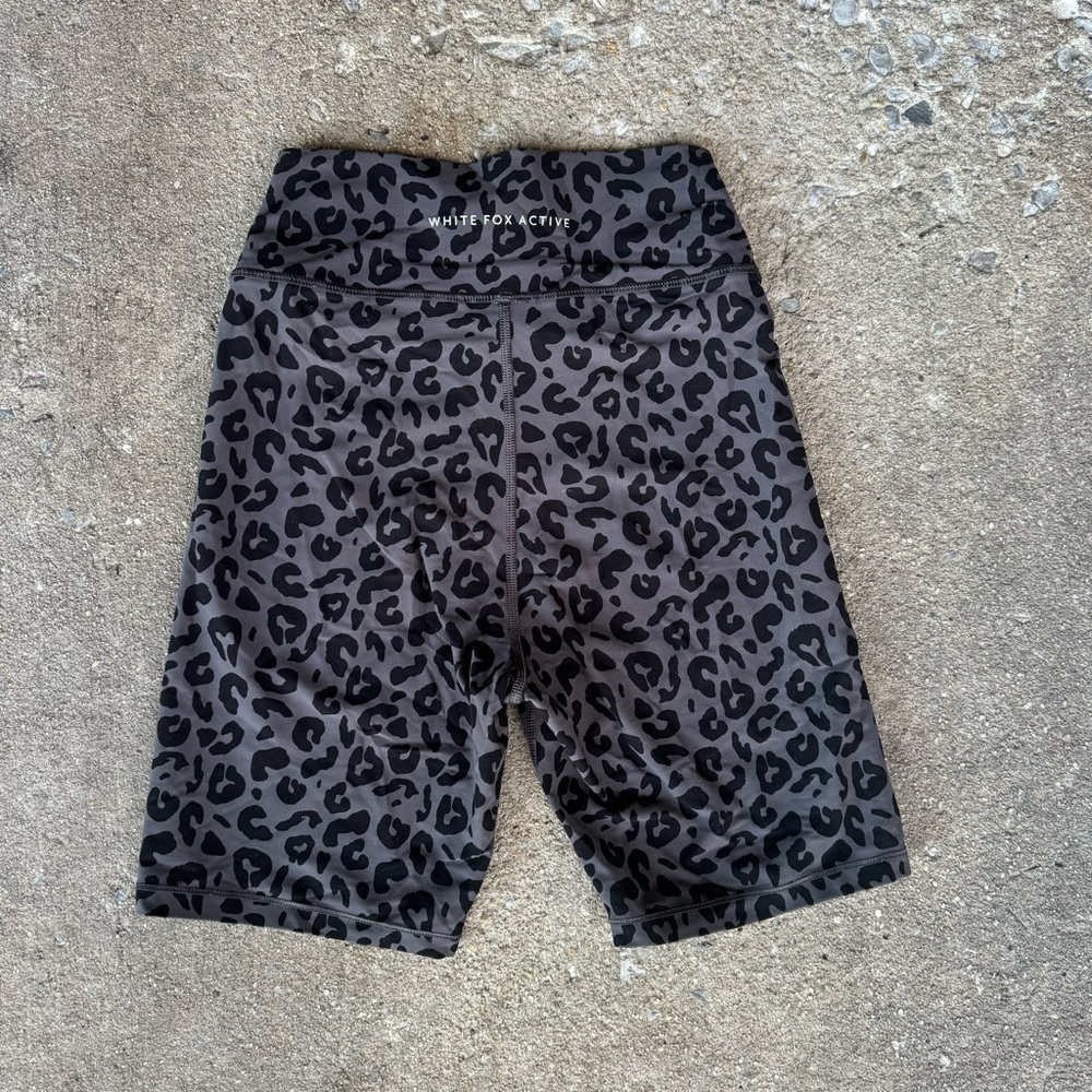 Leopard Print White Fox Active Biker Shorts Size XS‎